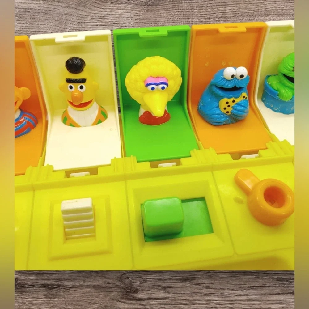 EUC Vintage Sesame Street Poppin Pals Playskool 1980 Bert Ernie Big Bird Oscar